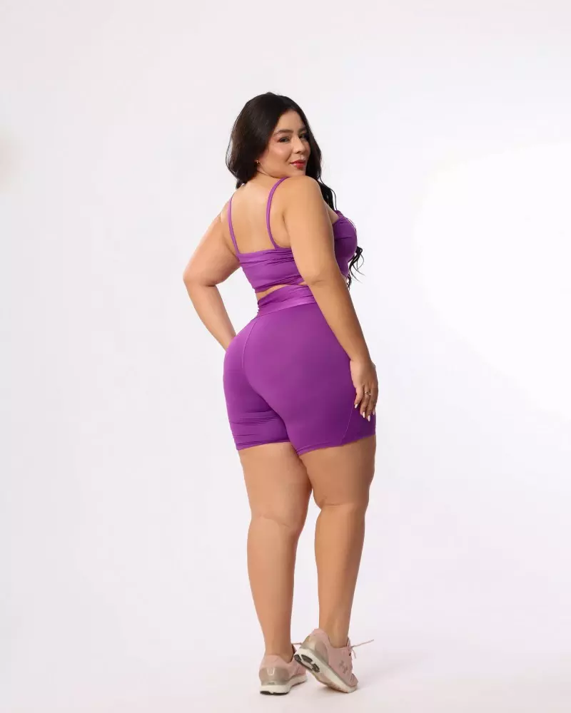 Conjuntinho plus size cintura alta com top trançado canelado